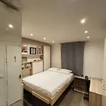Cozy Latin Quarter דירה